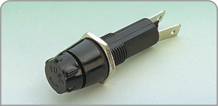 使用保險絲座過程中出現壞了情況要怎么檢查?